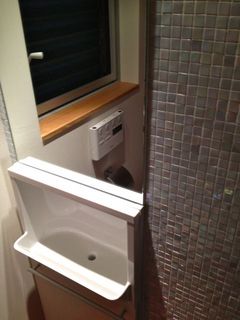 トイレの手洗い器.jpg