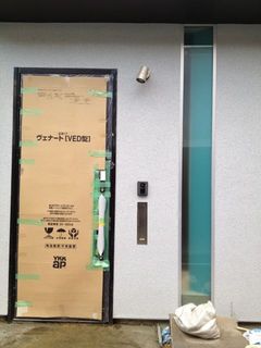 インターフォンと照明.jpg